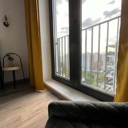 High-rise Luxury With Free Parking * بوخارست