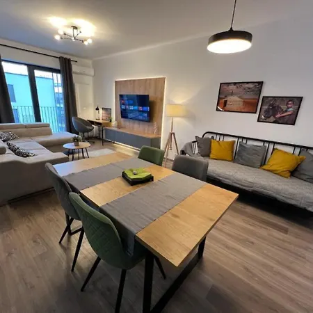 Апартаменты High-rise Luxury With Free Parking Бухарест