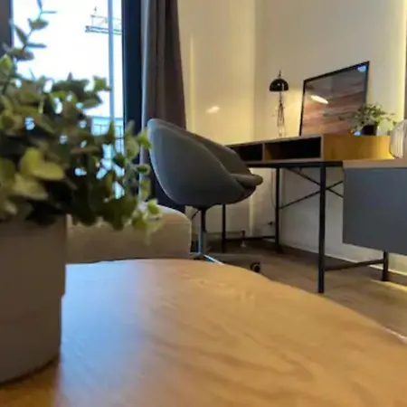 High-rise Luxury With Free Parking Бухарест