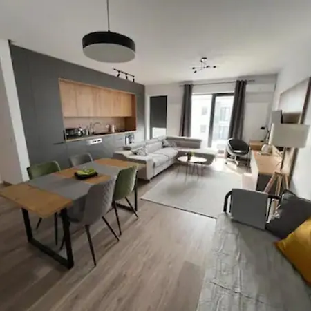 High-rise Luxury With Free Parking Lejlighed *