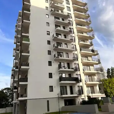 High-rise Luxury With Free Parking Lejlighed