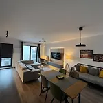 High-rise Luxury With Free Parking * Βουκουρέστι